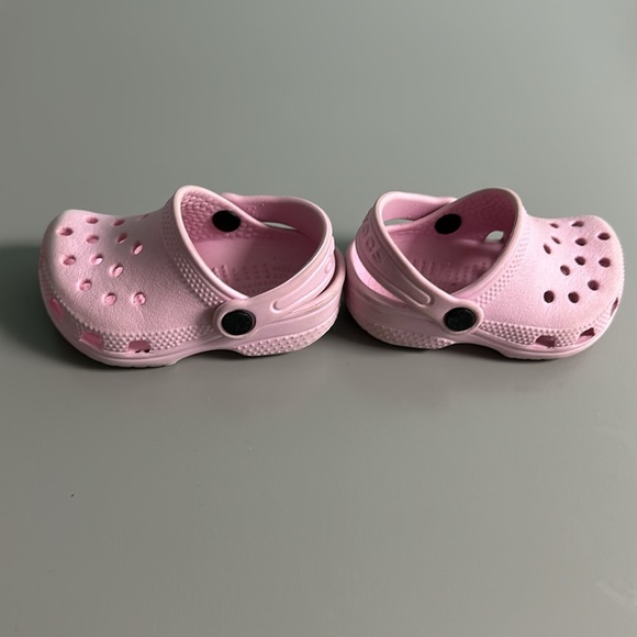 Crocs, baby pink infant C2/3 - Picture 5 of 5